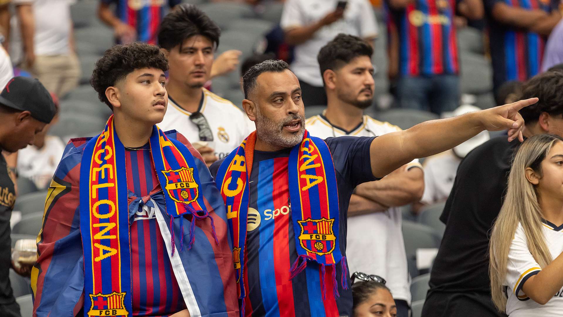 足坛实用型 足坛实用型